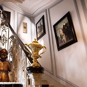 Hotel Henri Iv ****